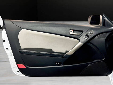 2016 Hyundai Genesis Coupe