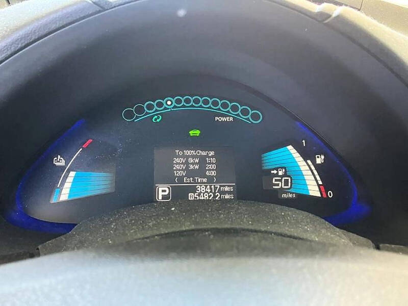 2016 Nissan LEAF