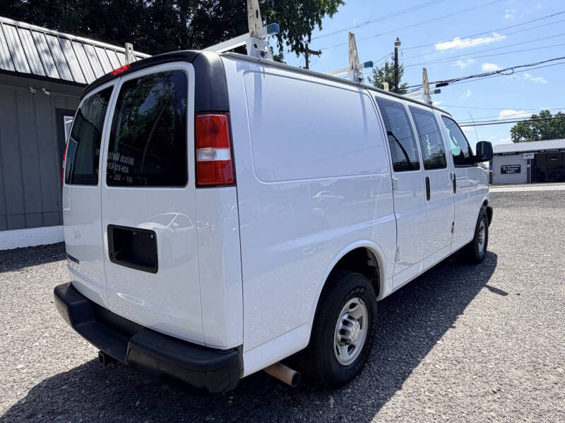 2017 Chevrolet Express 2500