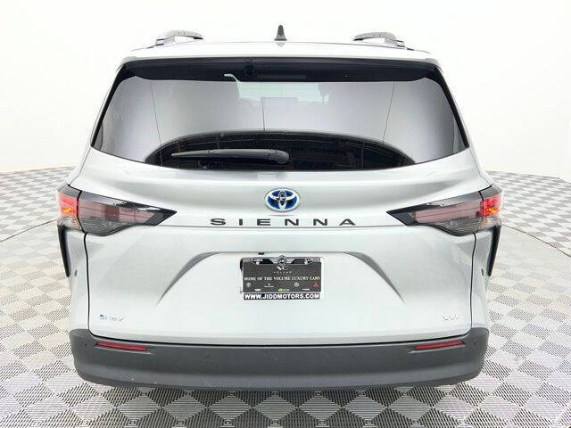 2025 Toyota Sienna