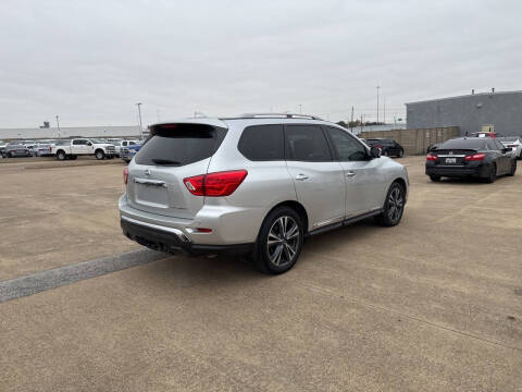 2019 Nissan Pathfinder Platinum