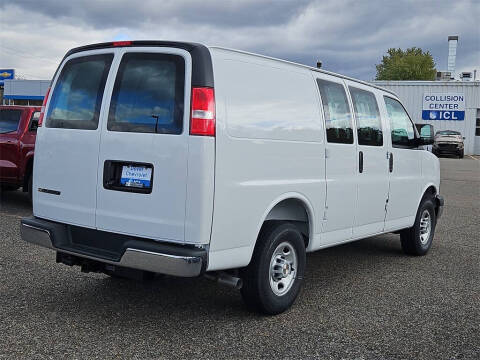 2025 Chevrolet Express 2500