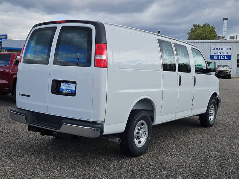 2025 Chevrolet Express 2500