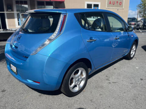 2011 Nissan LEAF