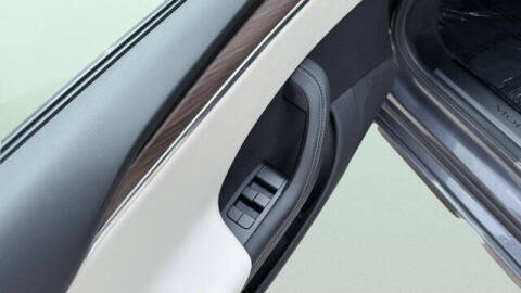 2023 Tesla Model S Standard Range