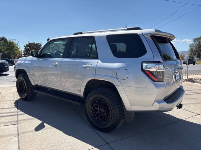 2024 Toyota 4Runner SR5