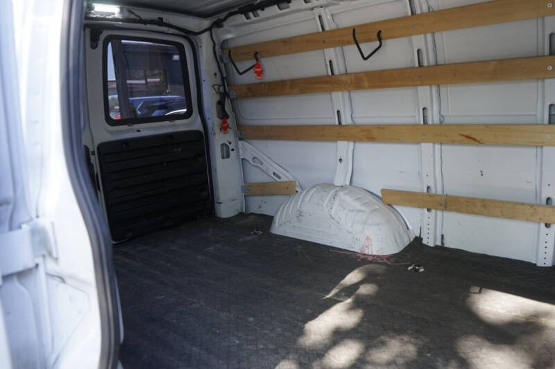 2021 Chevrolet Express 2500