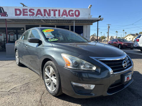 2013 Nissan Altima for sale at DESANTIAGO AUTO SALES in Yuma AZ