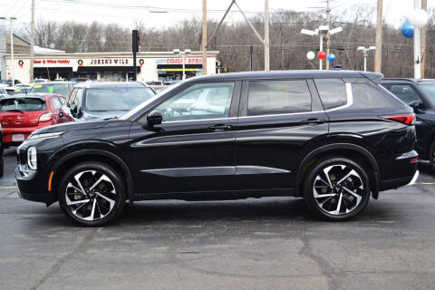 2024 Mitsubishi Outlander SE