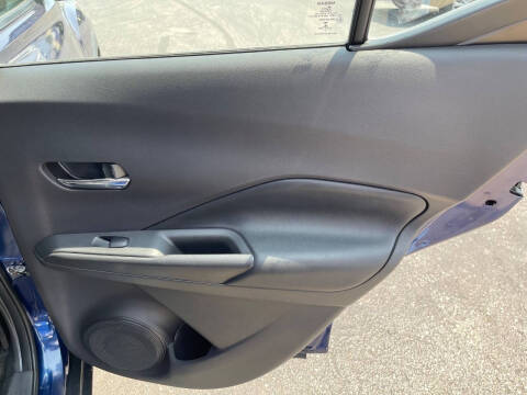 2019 Nissan Kicks SR