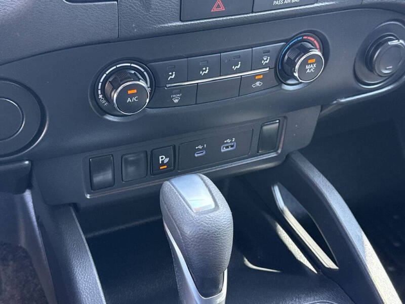 2022 Nissan Frontier S