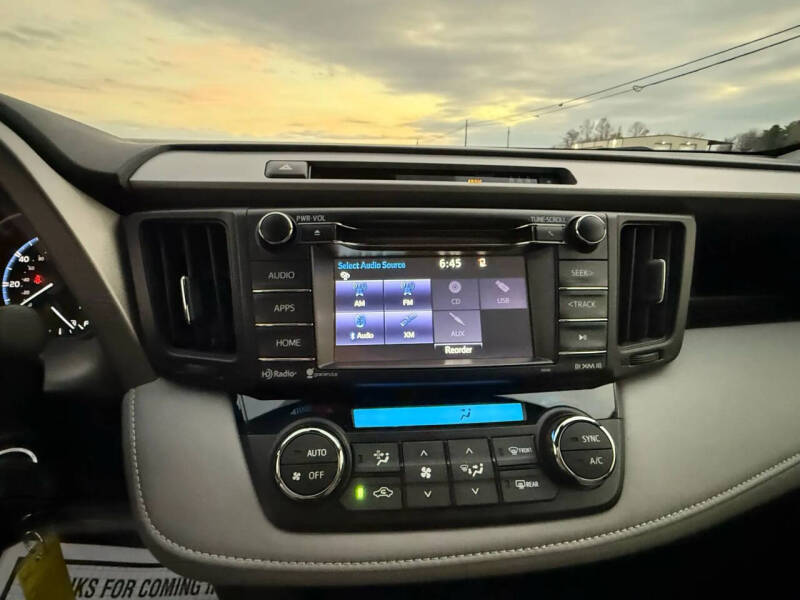 2017 Toyota RAV4 XLE