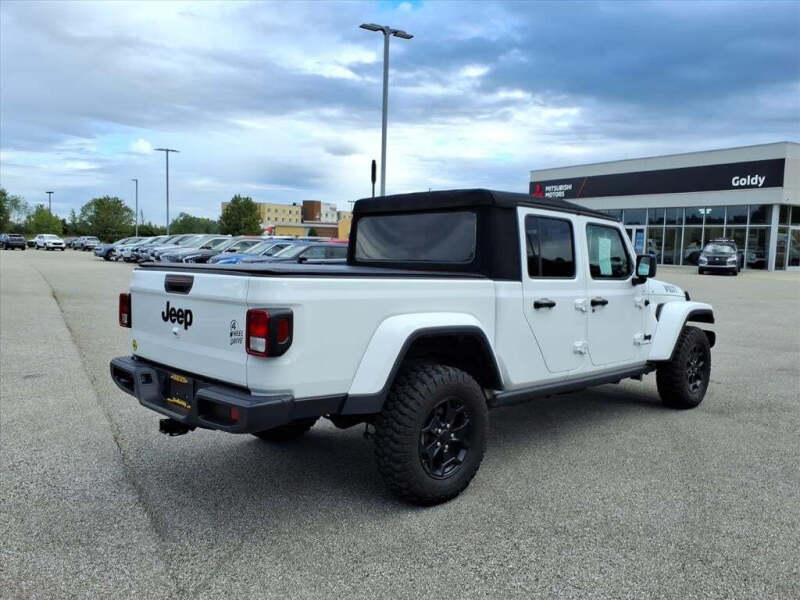 2023 Jeep Gladiator Willys