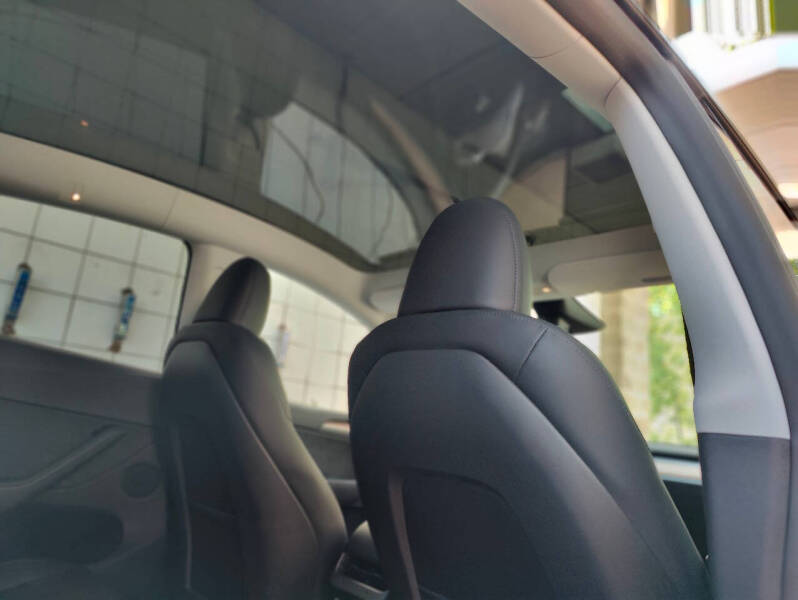 2025 Tesla Model Y Performance