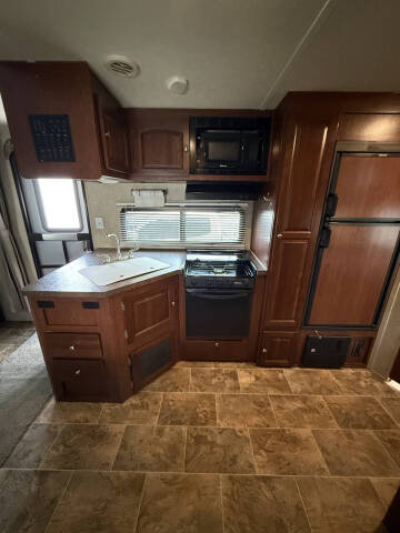 2016 Forest River 2504S