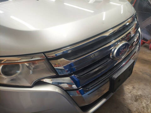 2011 Ford Edge for sale at Car Connection in Yorkville IL
