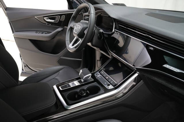 2025 Audi Q7 quattro Premium Plus 45 TFSI