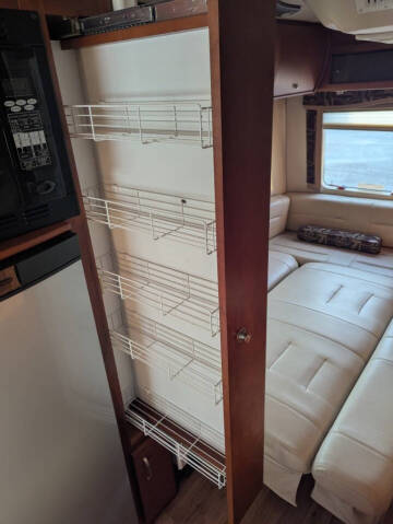 2012 Leisure Travel S24CB