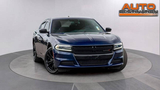 2017 Dodge Charger for sale at Auto Destination in Puyallup, WA