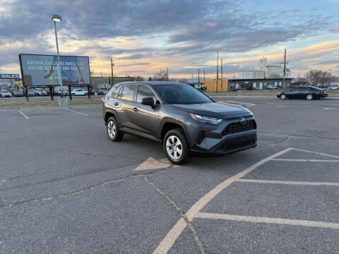 2023 Toyota RAV4 LE