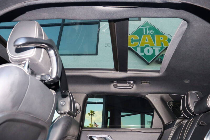 2022 Land Rover Range Rover Velar P250 R-Dynamic S