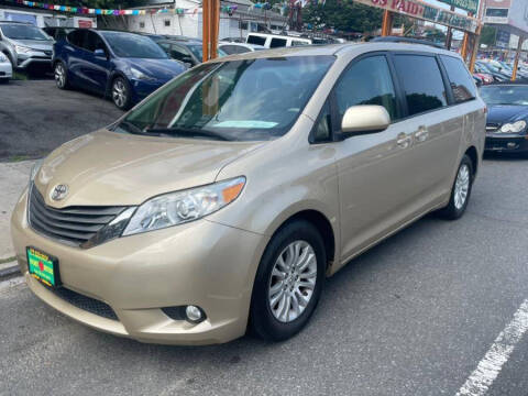 2011 Toyota Sienna for sale at Sylhet Motors in Jamaica NY