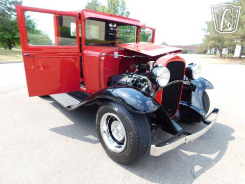 1933 Chevrolet Apache