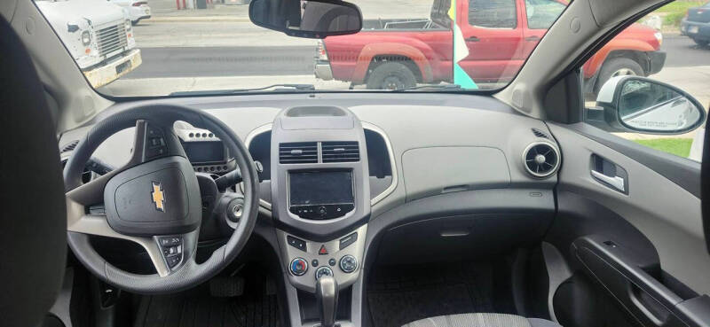 2013 Chevrolet Sonic LT Auto