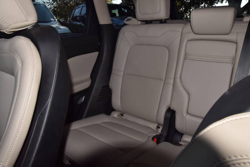 2025 Lincoln Corsair Premiere