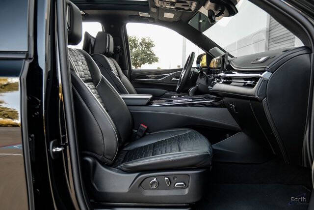 2023 Cadillac Escalade-V