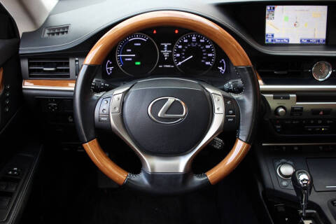 2014 Lexus ES 300h