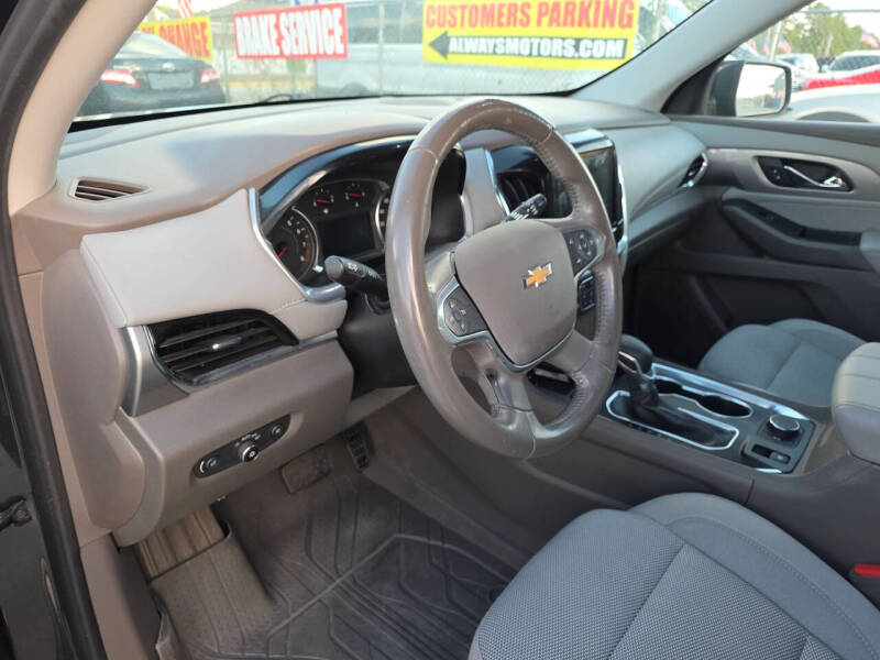 2021 Chevrolet Traverse LT Cloth