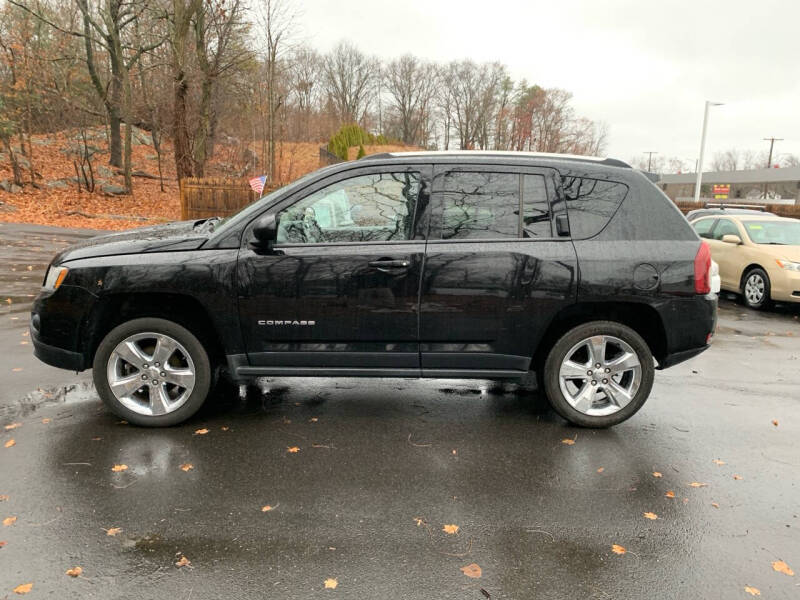 2014 Jeep Compass Latitude photo 9