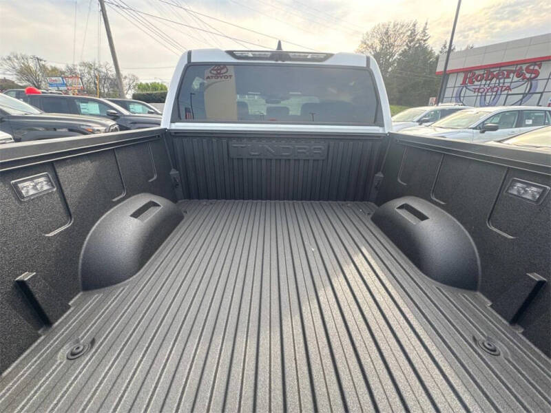 2025 Toyota Tundra Limited HV