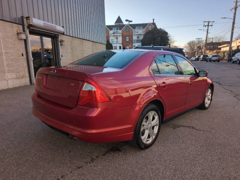2012 Ford Fusion SE