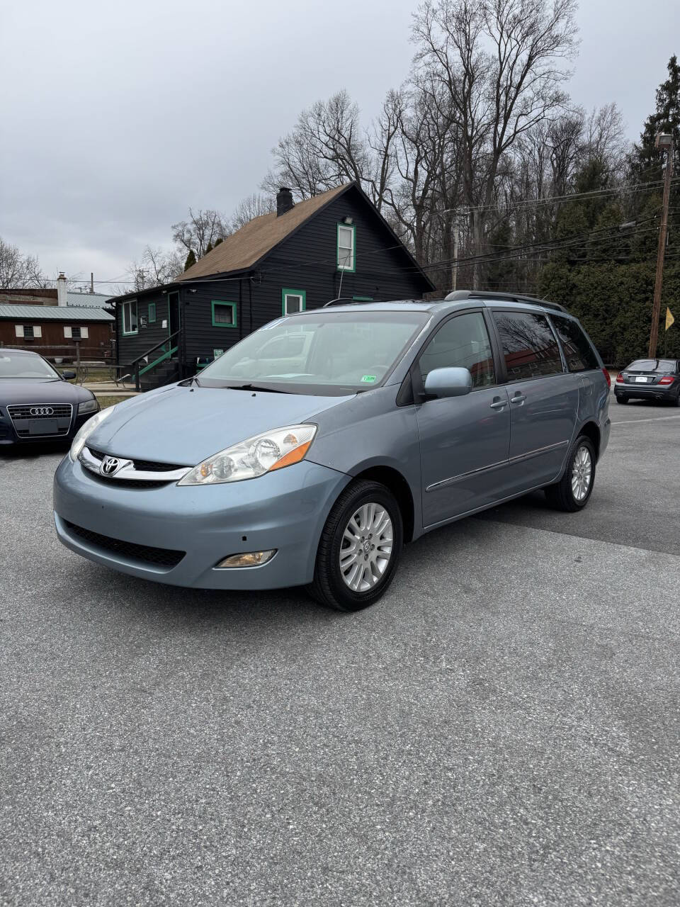 2007 Toyota Sienna XLE Limited 7-Passenger