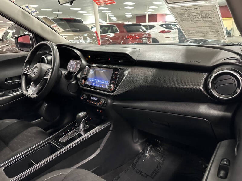 2021 Nissan Kicks SV