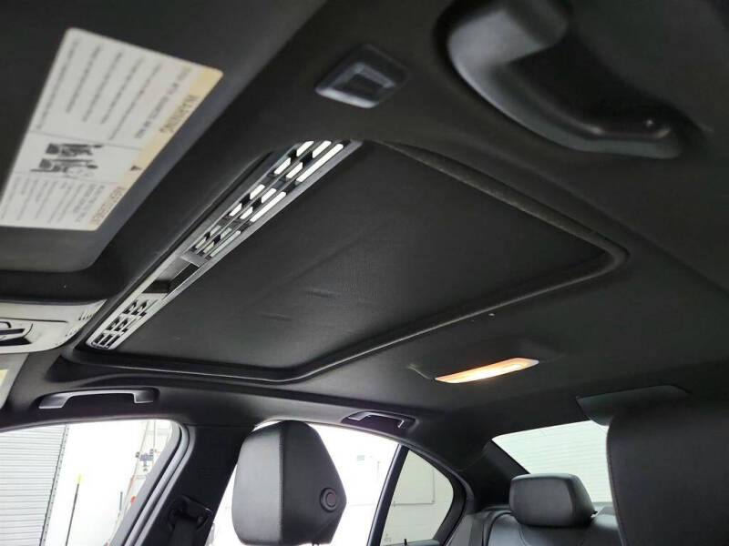 2018 BMW 3 Series 330i