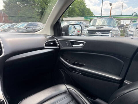 2020 Ford Edge SEL