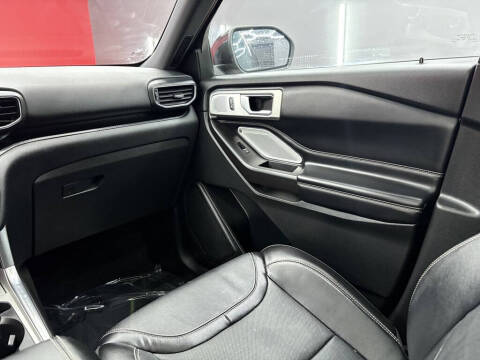 2020 Ford Explorer ST