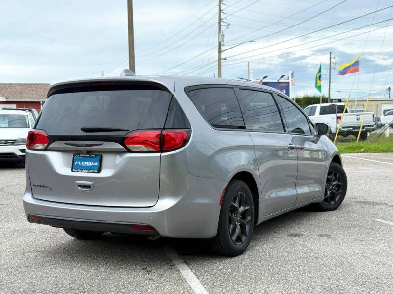 2020 Chrysler Pacifica Touring