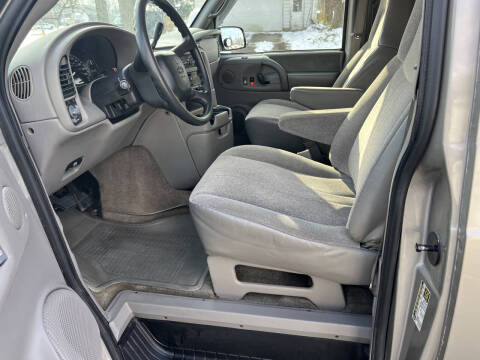 2005 Chevrolet Astro LS