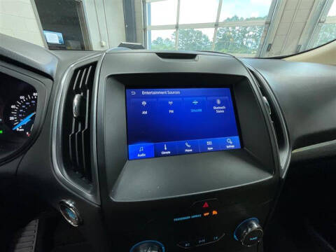 2020 Ford Edge SE