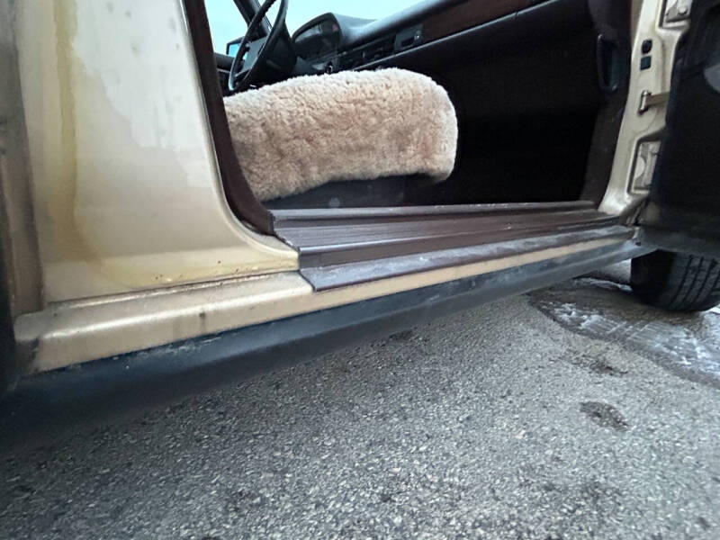 1984 Mercedes-Benz 300-Class 300 SD