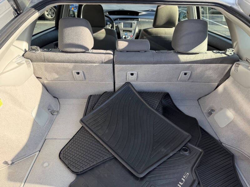 2012 Toyota Prius Plug-in Hybrid