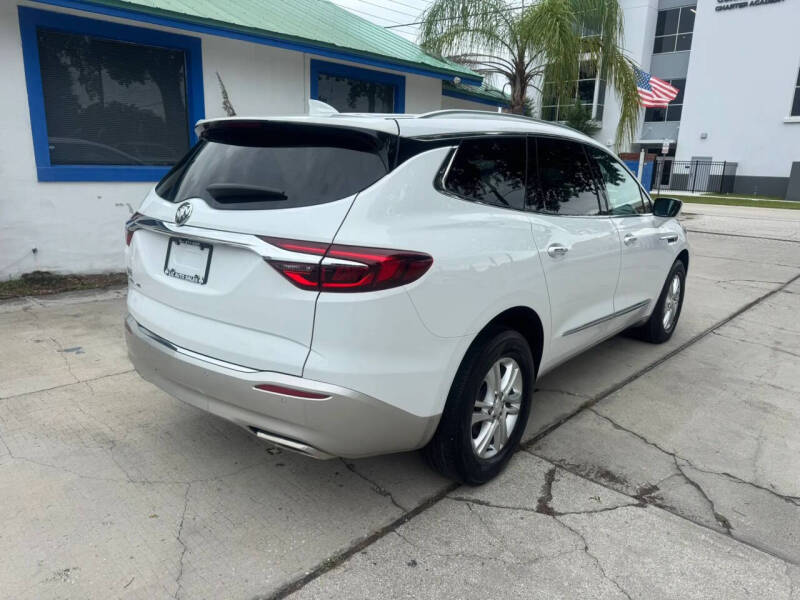 2021 Buick Enclave Essence