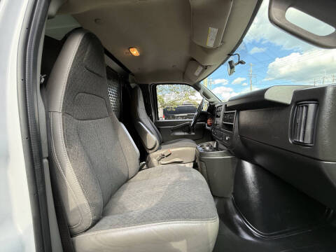 2023 GMC Savana 2500