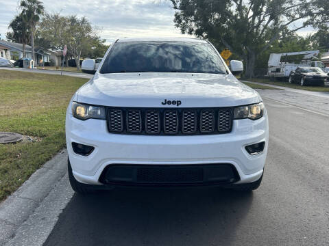 2017 Jeep Grand Cherokee Altitude