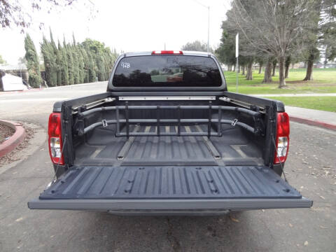 2009 Nissan Frontier SE V6