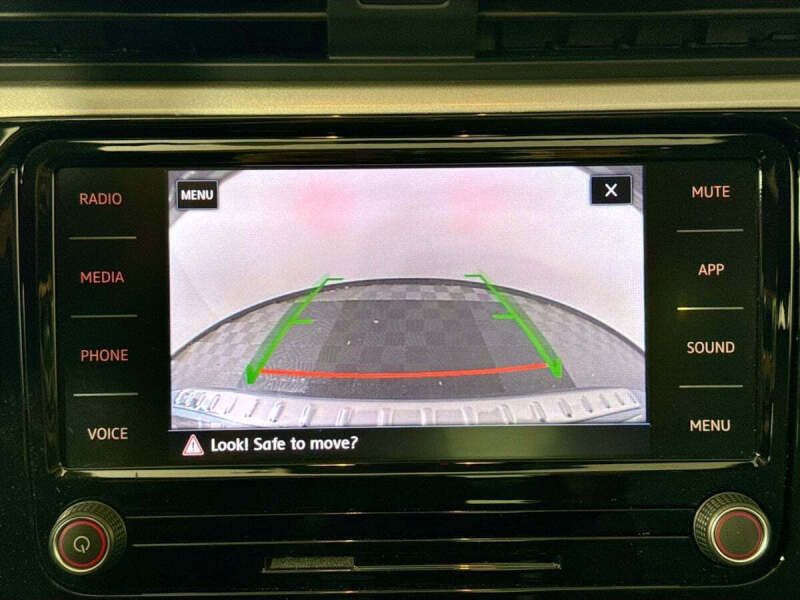 2022 Volkswagen Passat SE